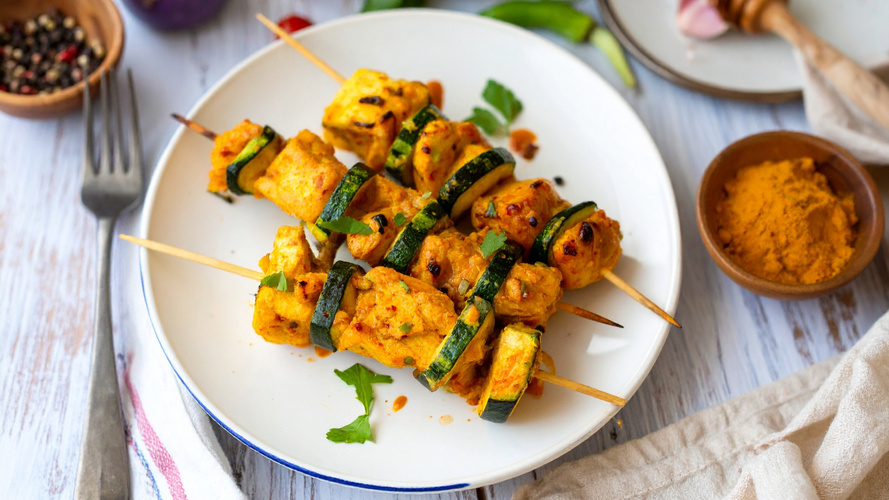 Rezeptbild für Curry-Grillspieße mit Zucchini
