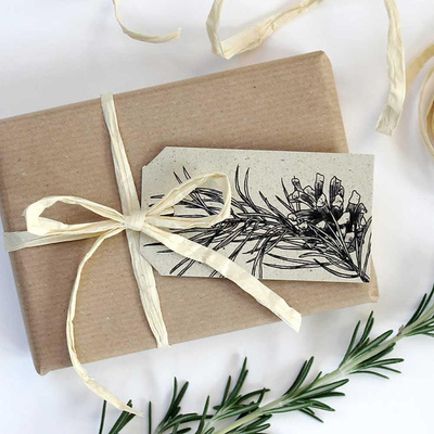 Produktfoto zu Geschenkanhänger Kiefernzweig