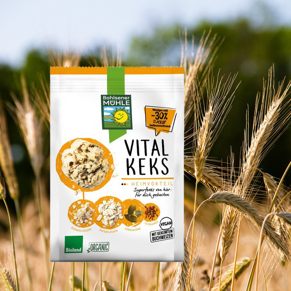 Vitalkeks von Bohlsener Mühle vor Getreideähren