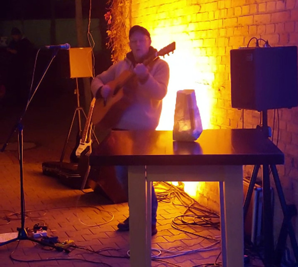 Jörg Bobrik mit Live-Musik