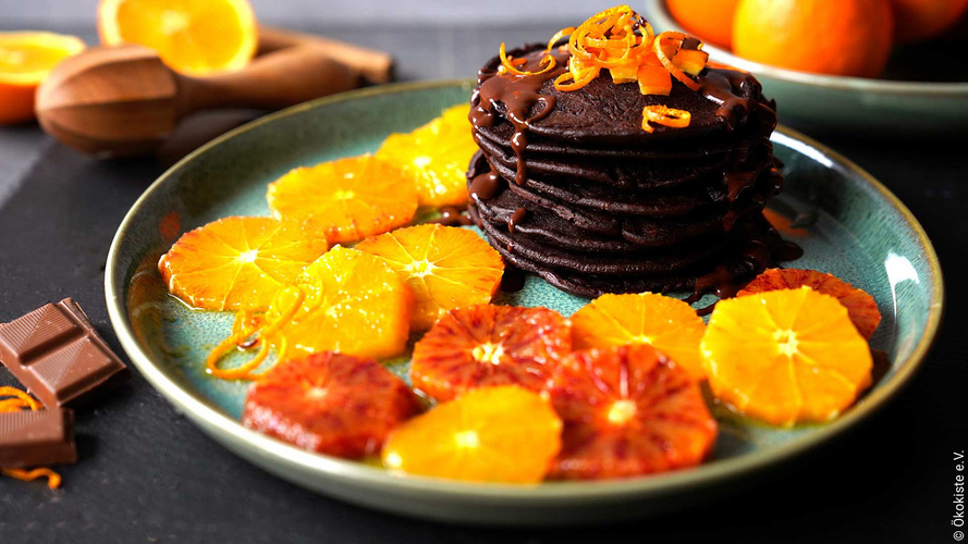 Rezeptbild für Schoko-Pancakes mit Orangen