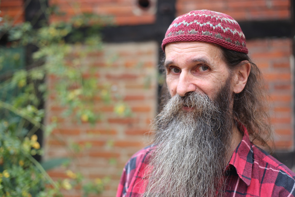 Lutz Flüger vom Gärtnerhof Wendengarten