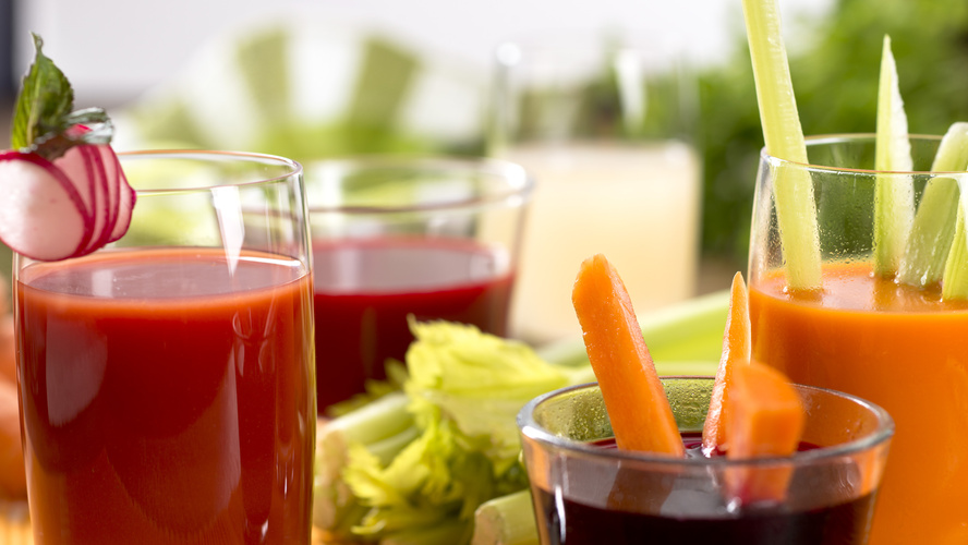 Obst- und Gemüsesäfte frisch