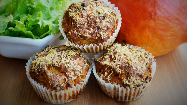 Rezeptbild für Kürbis-Parmesan-Muffins