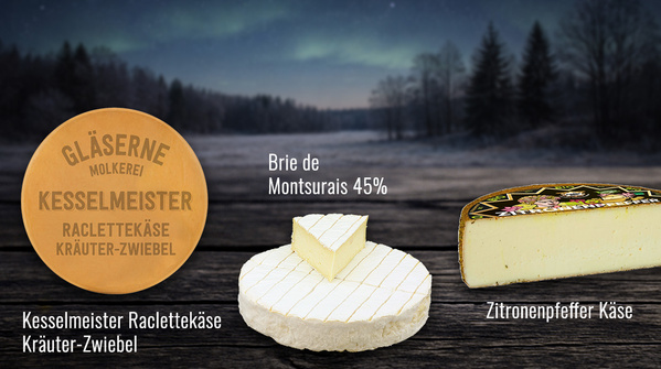 KI generiert: Drei verschiedene Käsesorten: Raclette, Brie de Montsurais, Zitronenpfefferkäse. Hintergrund: Winterlandschaft.