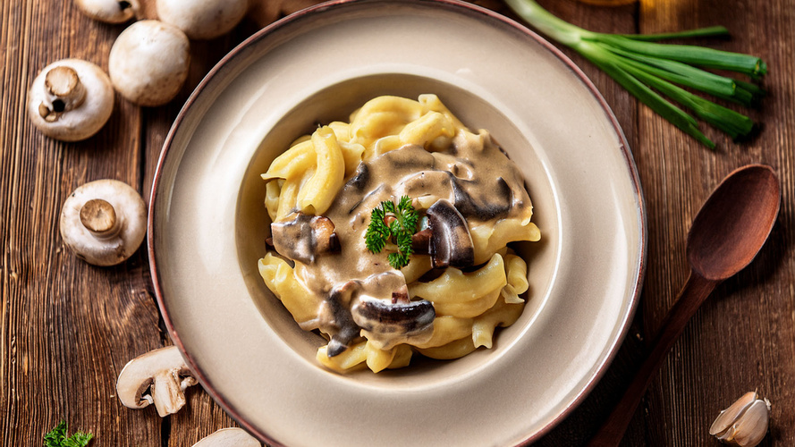 Rezeptbild für Schupfnudeln in Champignonrahmsoße