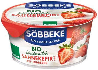 Produktfoto zu Sahnekefir auf Erdbeere - Weidemilch