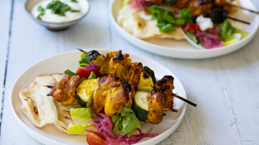 Rezeptbild für Curry-Grillspieße mit Zucchini