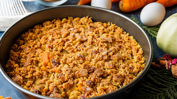 Apfelstreusel mit Möhrenteig
