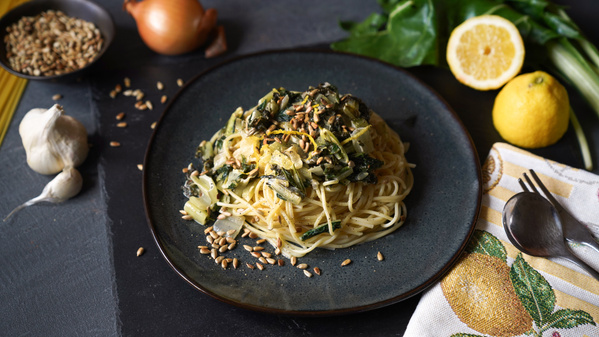 Mangold-Pasta mit Zitrone