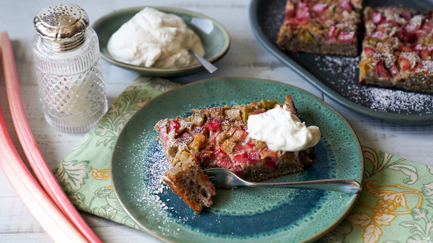 Rezeptbild für Rhabarberkuchen mehlfrei